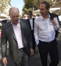 Jean Zuccarelli, aux côtés de Jean-Michel Baylet, président du Parti radical de gauche (PRG) lors de sa visite en Corse en marge du premier tour des élections primaires citoyennes de 2011