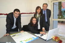 Une partie de l’équipe de l’épicerie solidaire ESOL, aux côtés de Jean Zuccarelli, président de l’ADEC, et de Marie-Paule Houdemer, adjointe au maire de Bastia en charge des affaires sociales