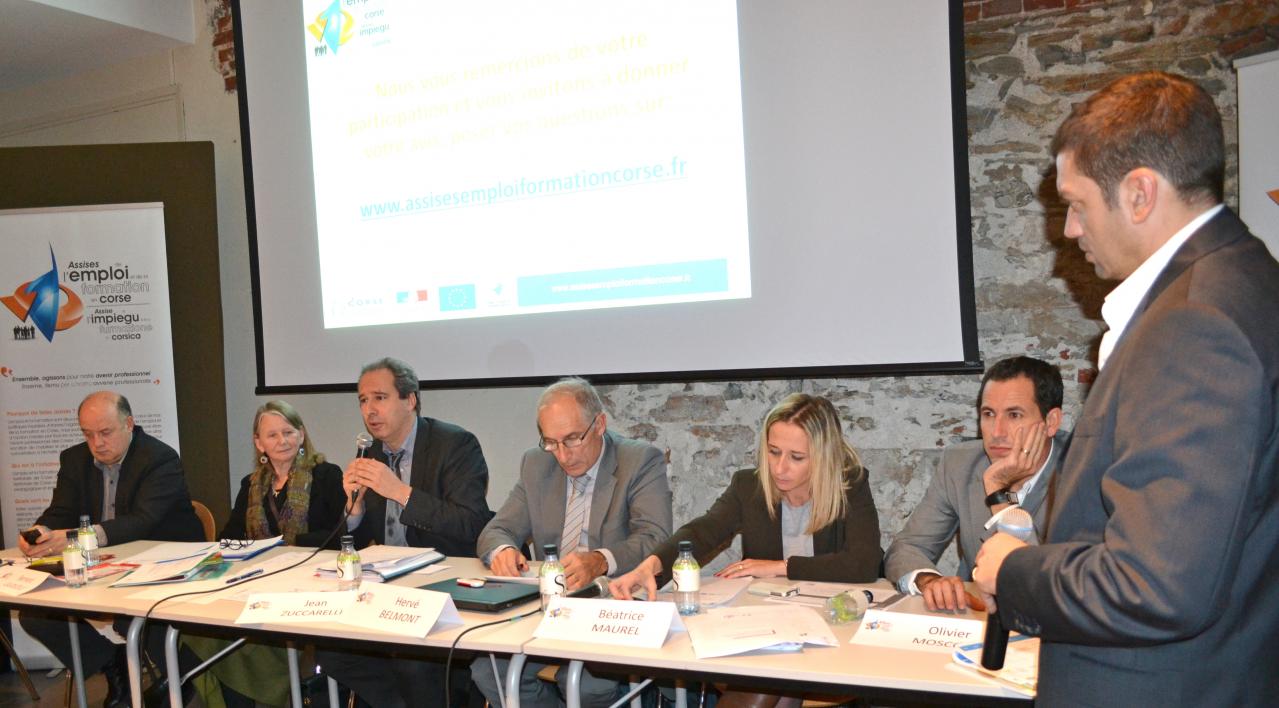 Au premier atelier des Assises de l’emploi et de la formation, organisé à Bastia, sur le thème de l'insertion professionnelle des jeunes sans qualification, mercredi 5 décembre 2012
